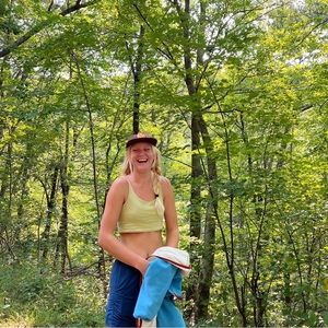 Meet your Posher, Elizabeth